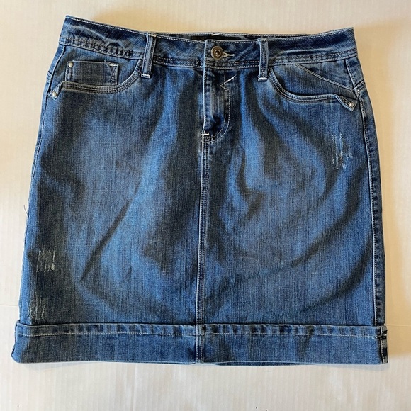 Christiana Zinn Distressed Denim Jean Skirt Size 8 - Picture 7 of 7